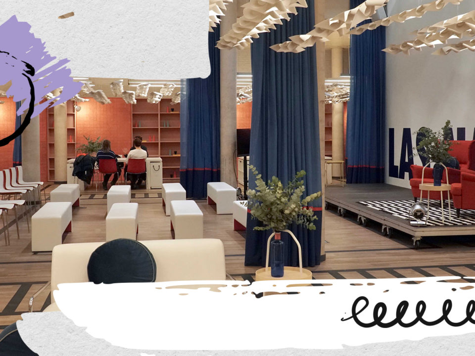 Fotografía de la sala de conferencias de Las Naves