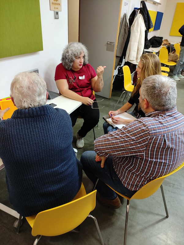 Fotografía con algunos de los participantes de la primera reunión de la nueva Comunidad de Práctica de Triple Impacto